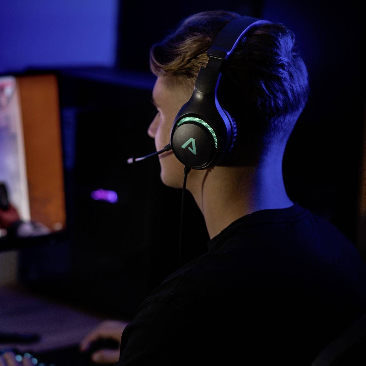 Накладні навушники Lamax Heroes Guard1, стереокабель, чорний, ігрова гарнітура, регулювання гучності, вимкнення мікрофона