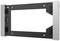 Rama do montażu ściennego, prostokątna z czarną ramką wewnętrzną i srebrnym obramowaniem zewnętrznym, mocowana w czterech punktach za pomocą śrub.