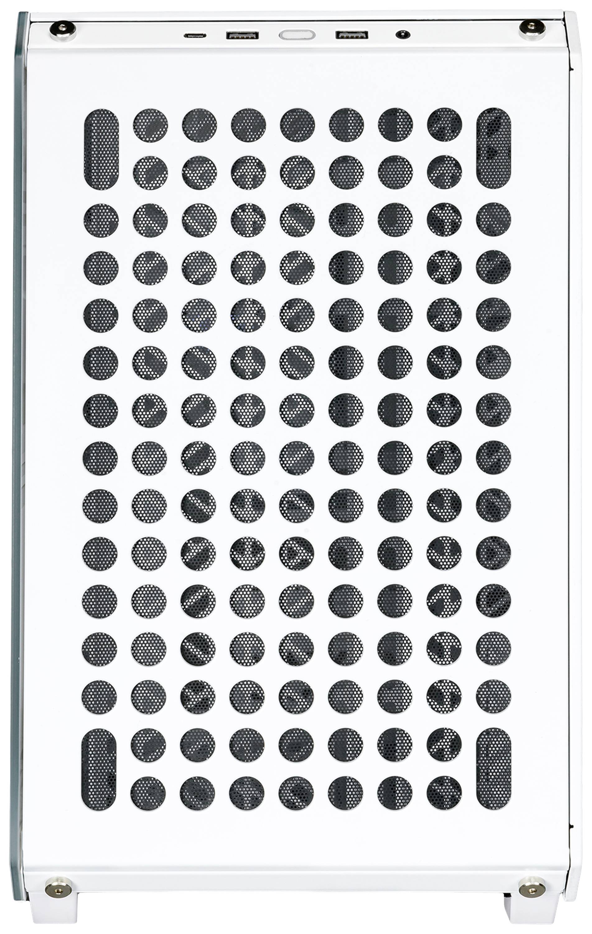 Białą obudowę komputera z licznymi otworami wentylacyjnymi z przodu i złączami USB na górze.