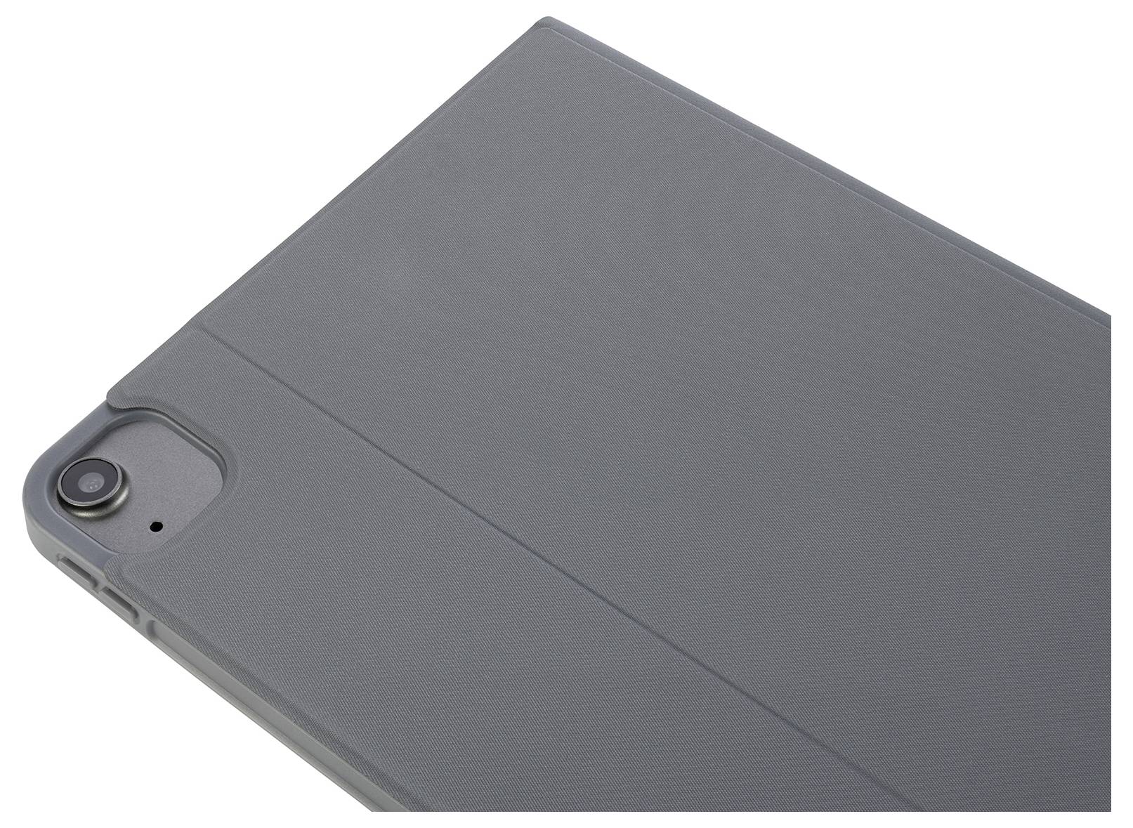 Zbliżenie na szarą ochronną etui na tablet z wycięciem dla tylnej kamery.