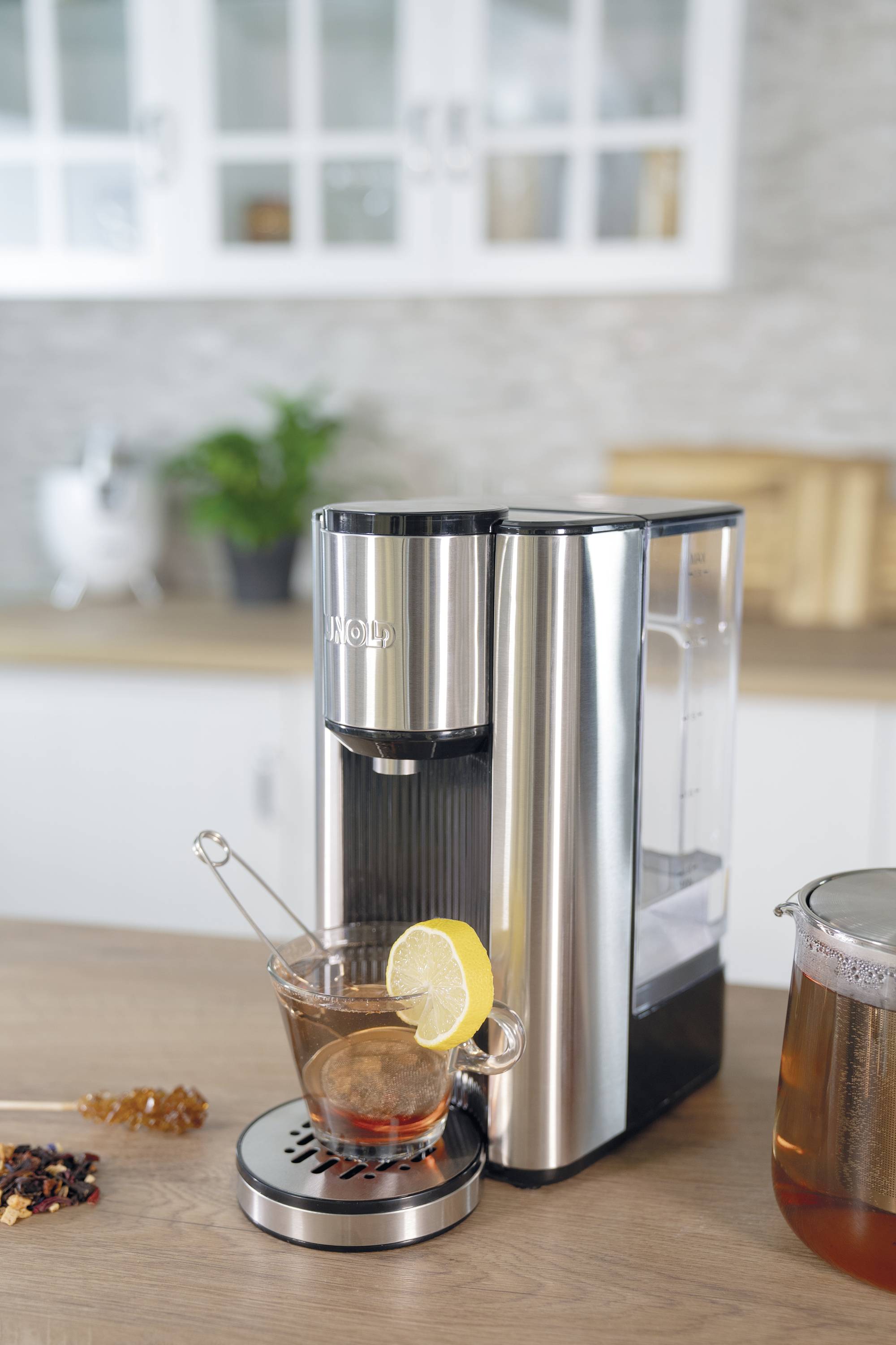 Диспенсер для гарячої води Unold Ava з дисплеєм чорного кольору, місткість: 2,5 л