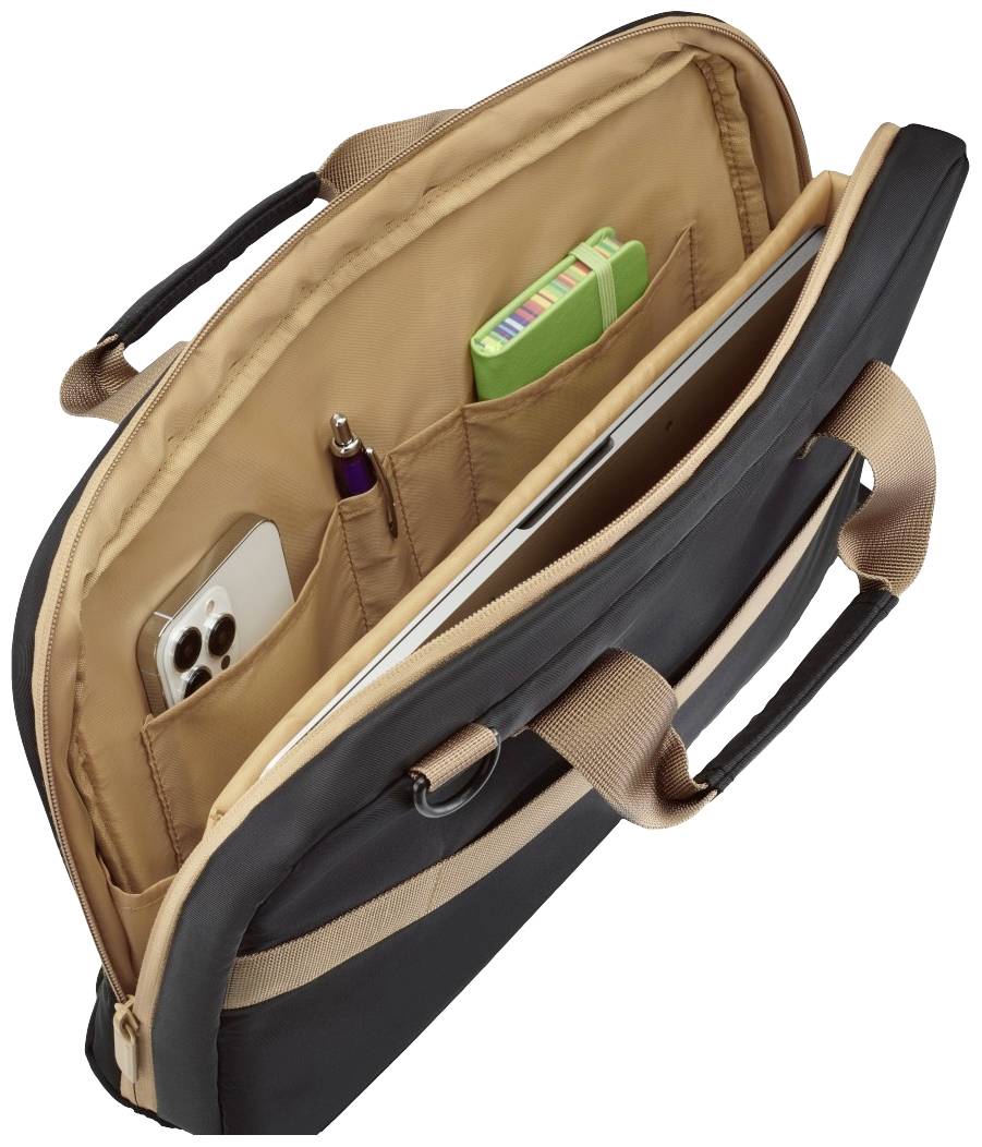 Czarna torba na laptopa z brązowymi uchwytami, otwarta. W środku widoczny jest smartfon, długopisy, laptop i kolorowe kartki indeksowe.