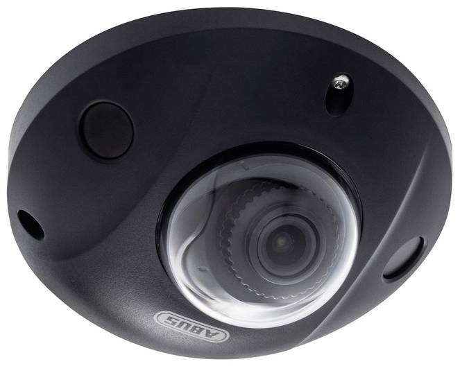 Czarna kamera monitoringu z obiektywem kopułkowym do nadzoru pomieszczenia. Marka: ABUS.