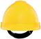 Żółty kask bezpieczeństwa, ujęcie z przodu. Niezbędny w ochronie pracy na budowach i w środowiskach przemysłowych.