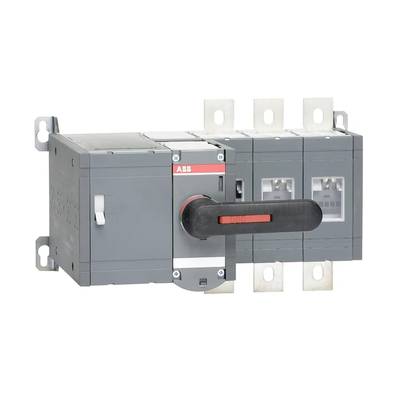Szary, przemysłowy przełącznik obciążenia z czerwonym uchwytem, zamontowany na metalowej płycie. Używany do ręcznego sterowania obwodem elektrycznym.