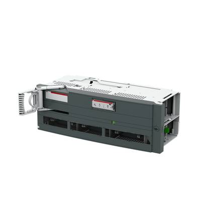Szary elektroniczny sprzęt z wieloma slotami i uchwytem z boku, prawdopodobnie moduł serwerowy lub magazynujący.