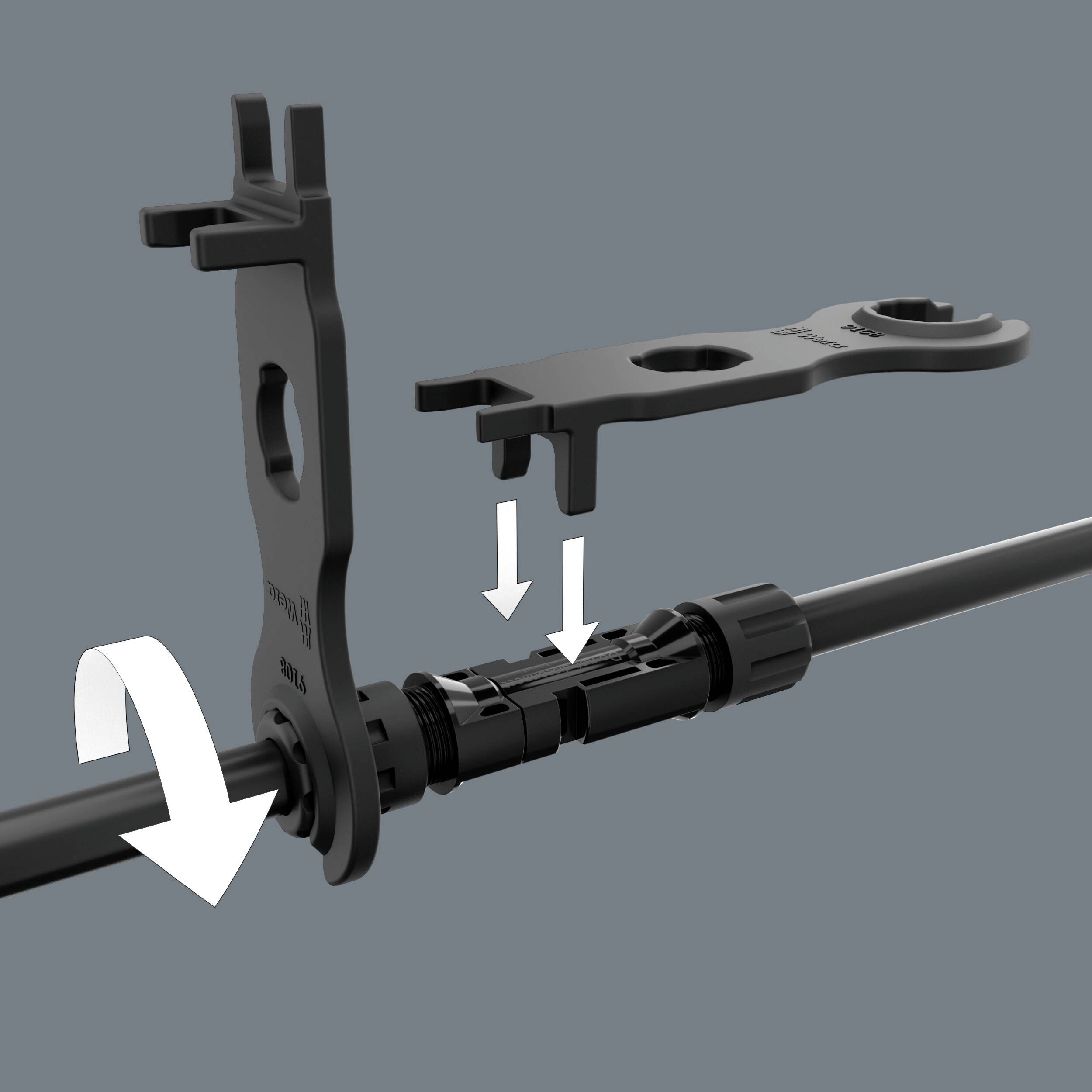 Narzędzie rowerowe służy do poluzowania osi przelotowej. Strzałki wskazują kierunek ruchu i montażu.