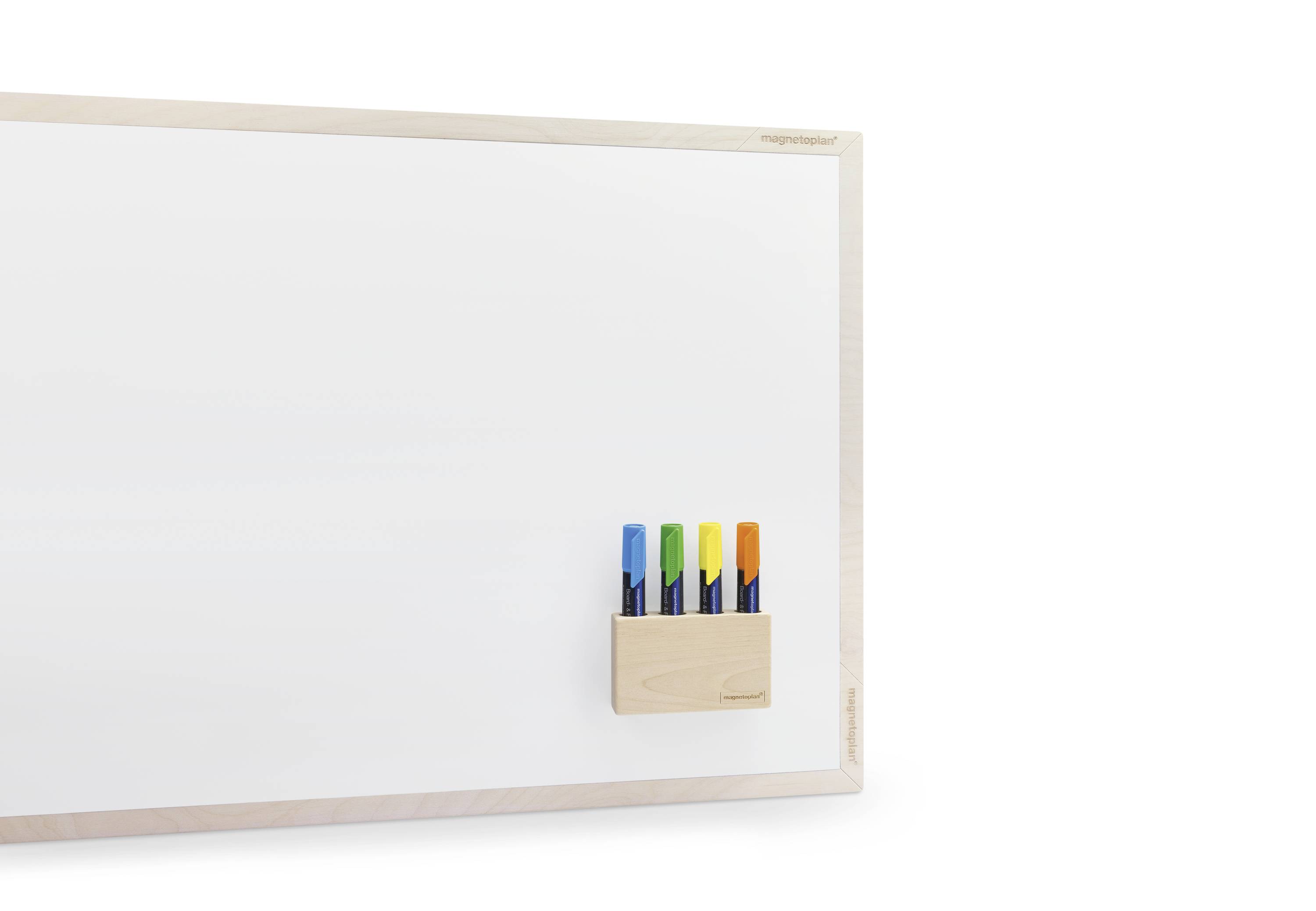 Biała tablica suchościeralna z uchwytem po prawej stronie, zawierającym cztery markery w różnych kolorach: niebieski, zielony, pomarańczowy i żółty.