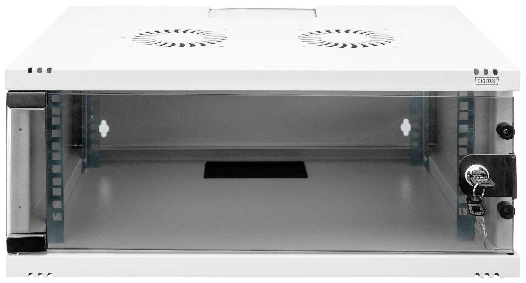 Białe naścienne obudowy sieciowe z przednią szklaną szybą, dwoma otworami wentylacyjnymi u góry oraz zamkiem bezpieczeństwa z prawej strony.