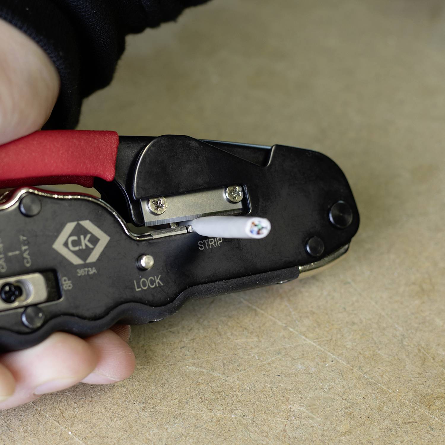 Обтискний інструмент C.K. T3673A T3673A