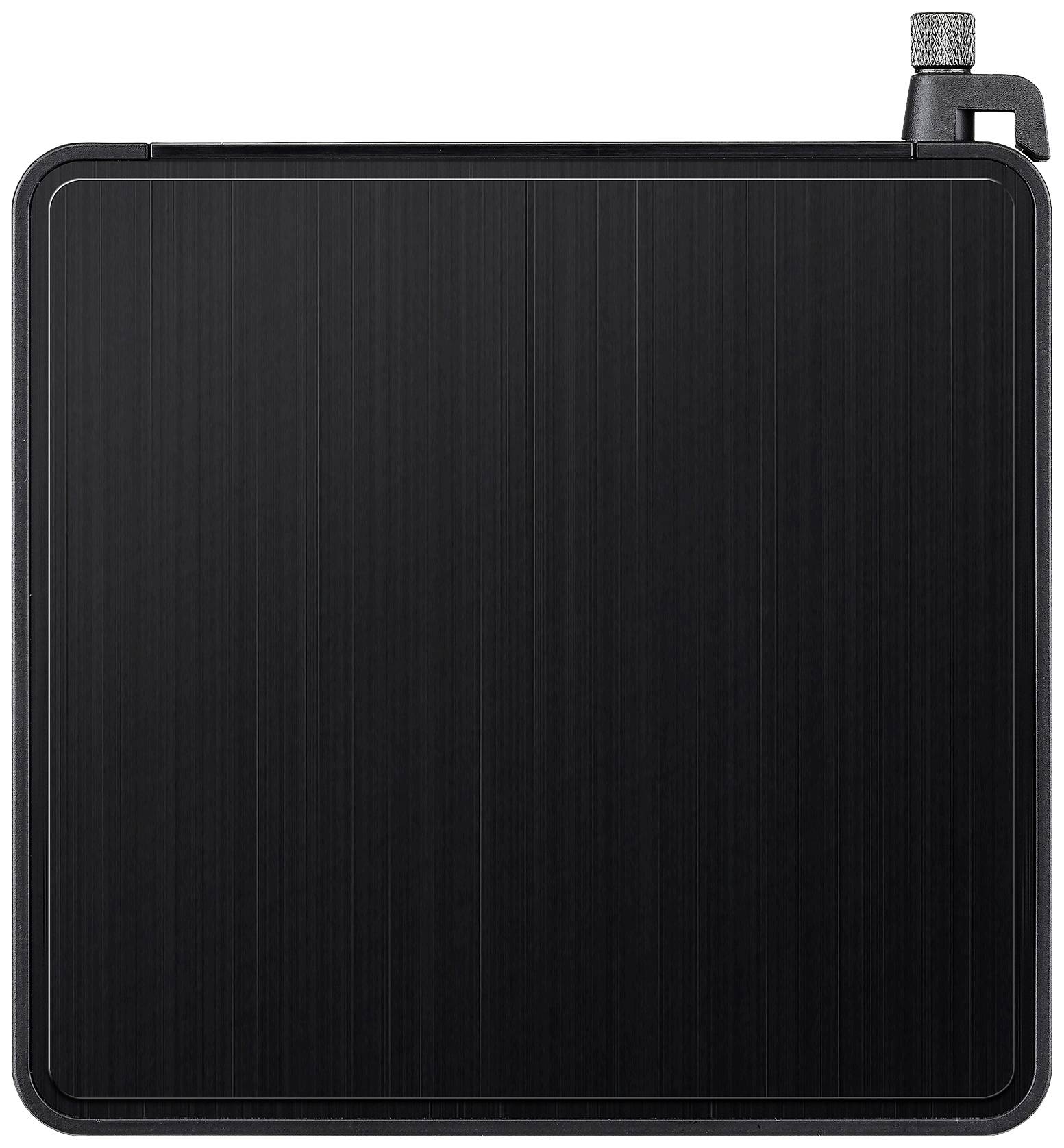 Czarne, kwadratowe urządzenie z pokrętłem w prawym górnym rogu. Posiada smukłą, minimalistyczną stylistykę.