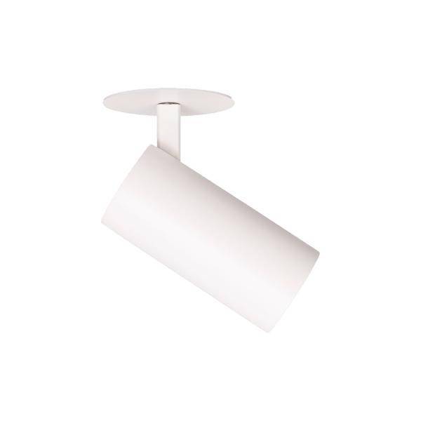 Biała, cylindryczna lampa sufitowa z obrotową głowicą, zamocowana na krótkiej listwie.