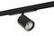 Czarny reflektor sufitowy na szynie, skierowany w dół. Nowoczesny element oświetleniowy, odpowiedni do precyzyjnego oświetlenia akcentowego.
