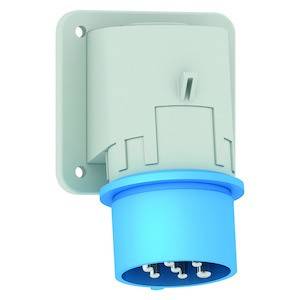 Wtyczka z niebieską obudową i wieloma stykami, zamontowana na płycie ściennej. Akcesoria techniczne do połączeń elektrycznych.
