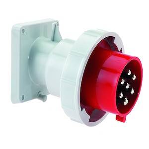 Czerwony przemysłowy złącz wielostykowy zamontowany na białej płytce. Odpowiedni do podłączeń wysokowydajnościowych.