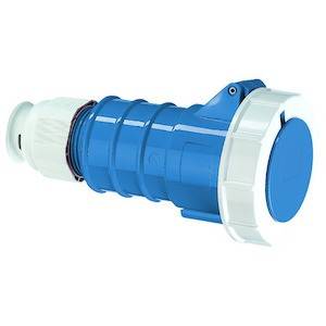 Niebieski, cylindryczny adapter wtykowy z białym zakończeniem i elementami mocującymi, stosowany w przemysłowych połączeniach elektrycznych.