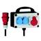 Przenośna listwa zasilająca z jednym czerwonym i dwoma niebieskimi gniazdami. Odpowiednia do użytku podczas imprez lub na placach budowy.