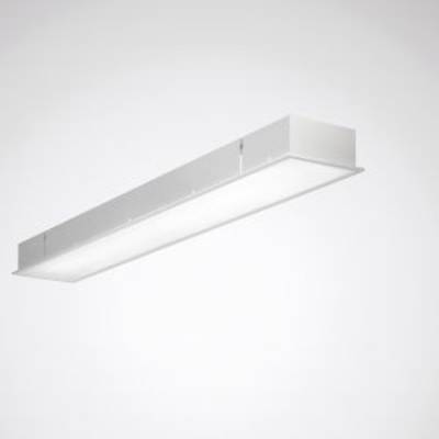 Prostokątna lampa sufitowa w nowoczesnym stylu, równomiernie oświetlająca neutralną przestrzeń.