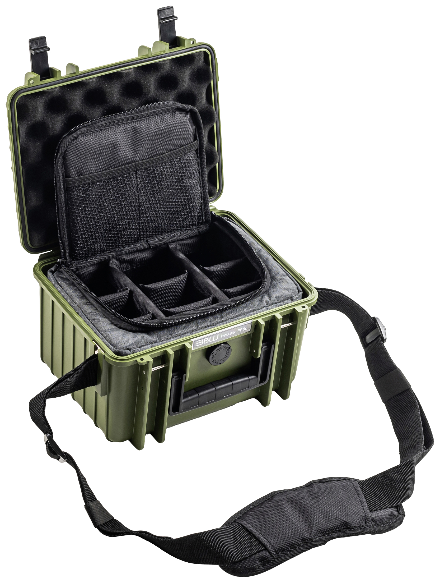 Otwarty, oliwkowozielony, wytrzymały kufer z wyściełanymi przegródkami i paskiem na ramię. Idealny do bezpiecznego transportu sprzętu fotograficznego.