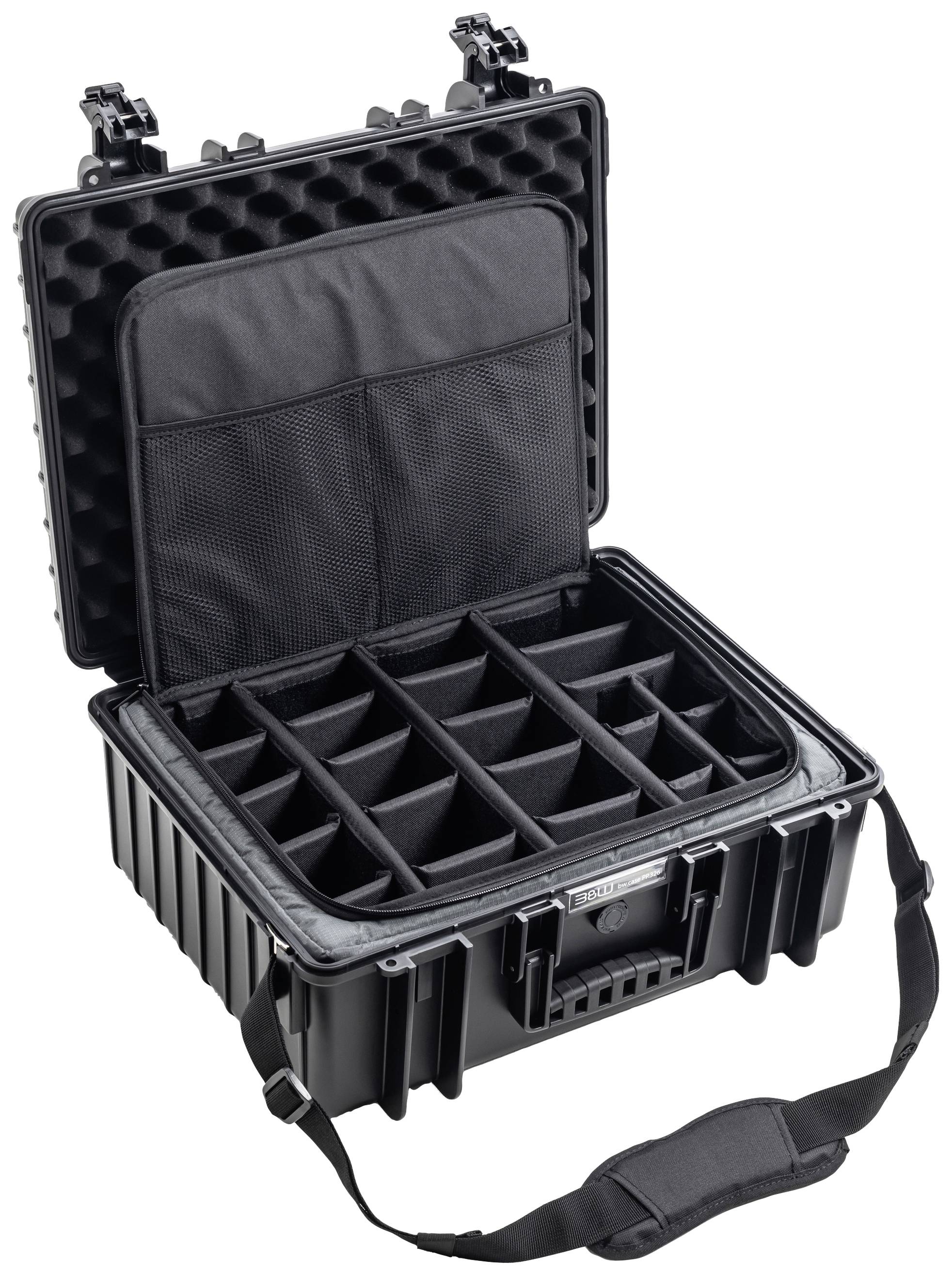 Czarny, otwarty kufer ochronny z przegrodami i paskiem na ramię, przeznaczony do bezpiecznego przechowywania i transportu sprzętu.