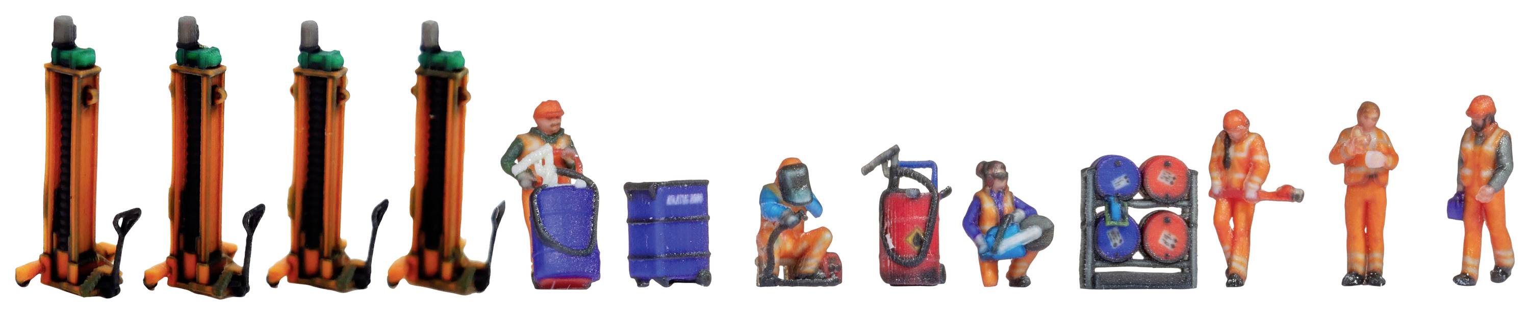 Залізничне депо NOCH N пофарбоване, стоїть