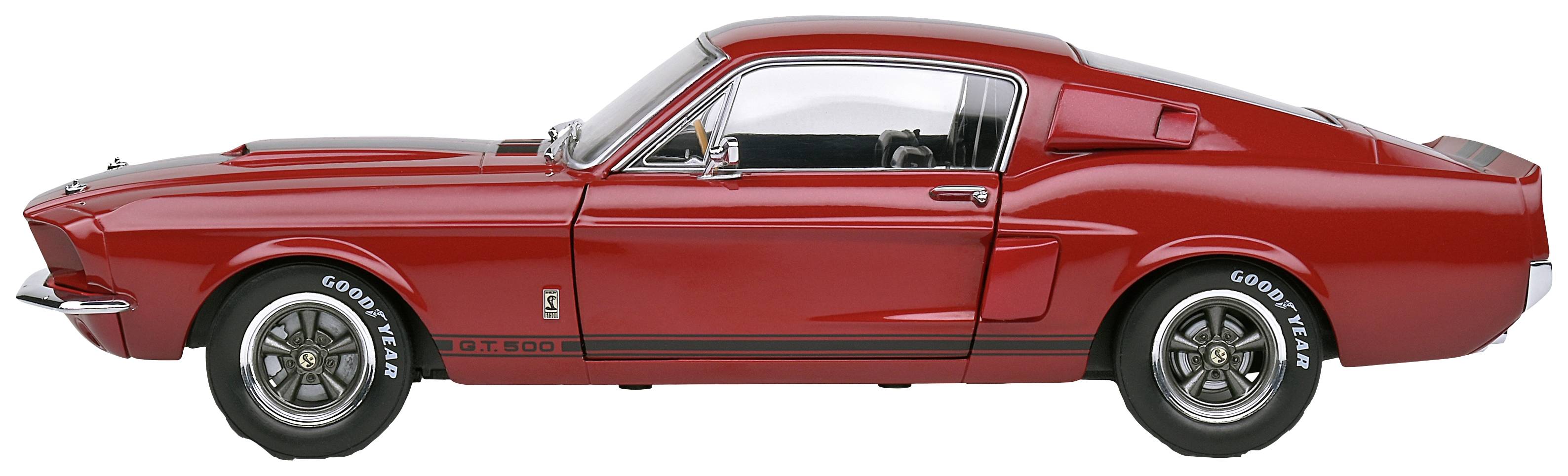 Czerwony samochód sportowy, widok z boku, ukazujący szczegóły takie jak felgi i pasy wyścigowe. Kształt nadwozia jest opływowy i klasyczny.