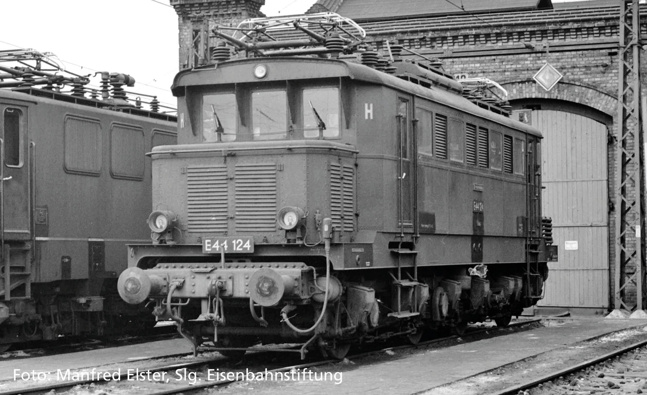 Електровоз H0 Piko H0 51185, цифровий звук постійного струму, довжина над буферами: 176 мм, епоха: III