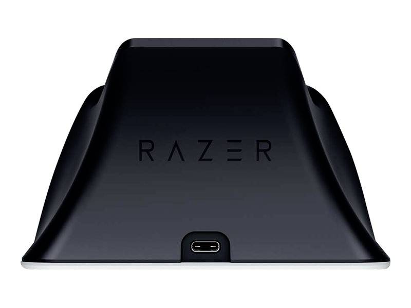 Czarna ładowarka Razer z gniazdem USB-C z tyłu, przeznaczona do urządzeń gamingowych.