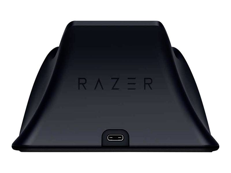 Czarna ładowarka Razer z portem USB-C, przeznaczona do ładowania urządzeń elektronicznych.