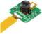 Moduł kamery z zielonym obwodem drukowanym i wystającym obiektywem, połączony żółtym przewodem taśmowym.