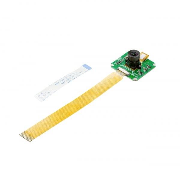 Mała, zielona kamera płytkowa z długim, płaskim przewodem służącym do połączenia i zasilania. Pokazana w zbliżeniu.