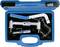 Niebieski pojemnik na narzędzia z wyspecjalizowanymi narzędziami samochodowymi do wymiany paska rozrządu, w tym dźwigni i łańcuchów, umieszczony w wyściółce piankowej.