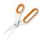 Białe nożyczki z pomarańczową rączką leżą na białym tle. Ostrza są lekko rozchylone, a ich ergonomiczny design jest widoczny.