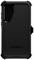 Czarna, wytrzymała obudowa na telefon z wzmocnionymi narożnikami i logo Otterbox, zapewniająca ochronę smartfonowi.