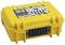 Żółty, wytrzymały kufer ochronny z oznakowaniem bezpieczeństwa i logo m3e na wierzchu. Odpowiedni do bezpiecznego transportu wrażliwych treści.