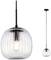 Lampa wisząca z prążkowanym kloszem szklanym i czarną metalową ramą, emitująca ciepłe światło. Elegancki design do nowoczesnych wnętrz mieszkalnych.
