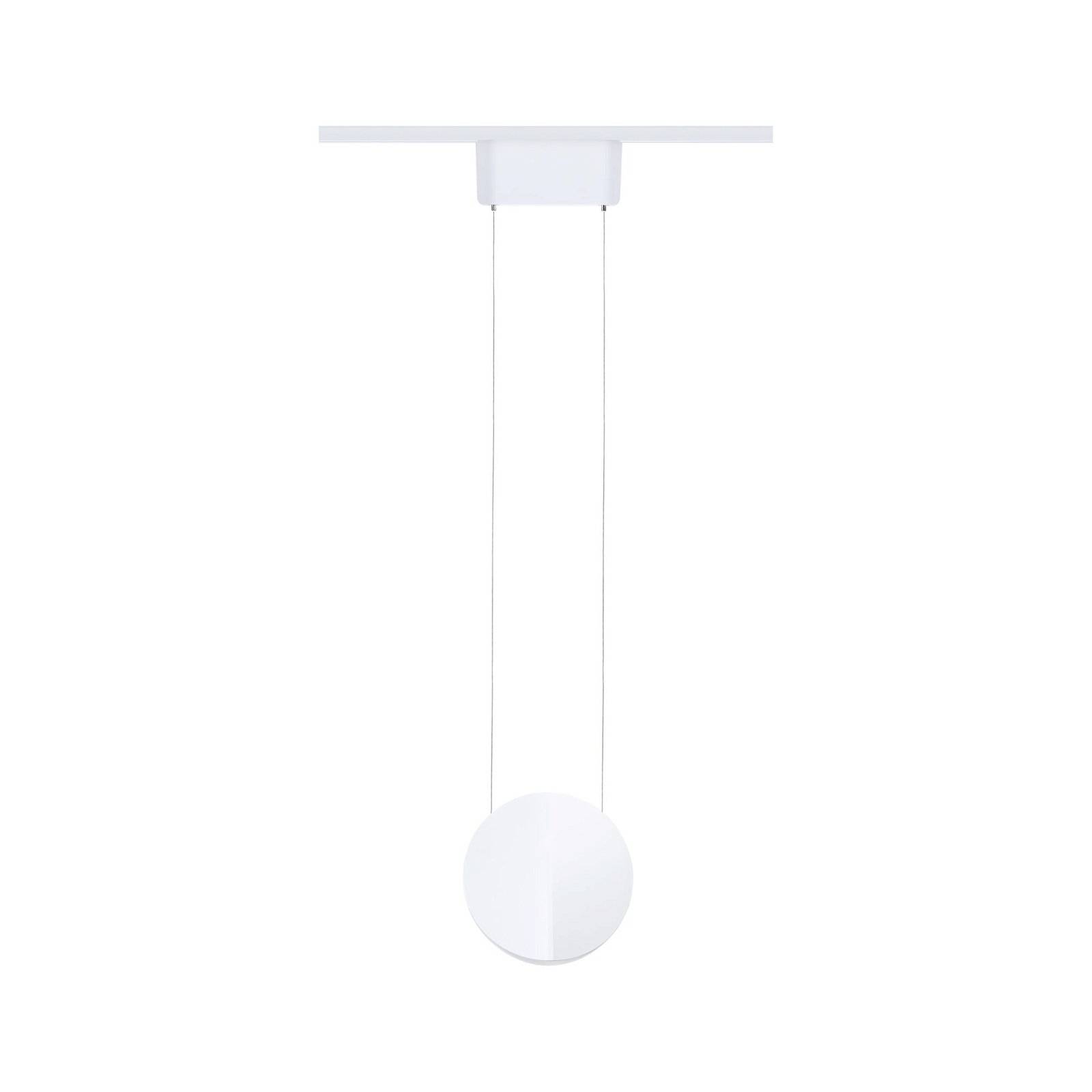 Minimalistyczna biała lampa wisząca o okrągłym kształcie zwisa z sufitu.