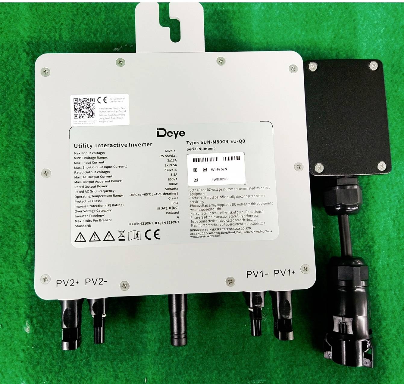 Deye SUN-M80G4-EU-Q0 SUN-M80G4-EU-Q0 800 Вт автомобільний інвертор