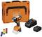 Zestaw wkrętarki akumulatorowej z walizką, stacją ładującą i kolorowymi nasadkami.