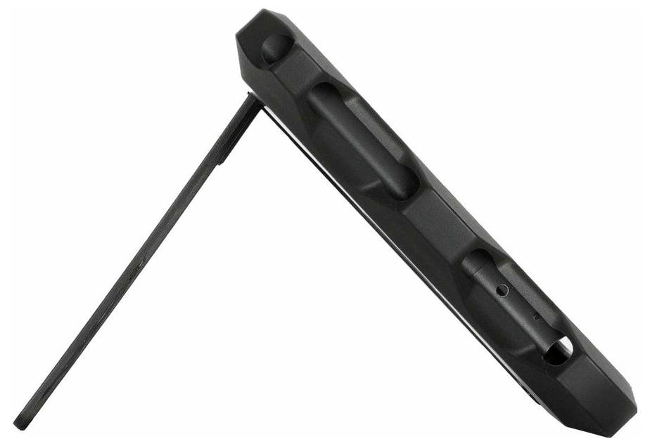 'Widok boczny czarnego, prostokątnego urządzenia z wystającą rączką i składaną podstawką.'