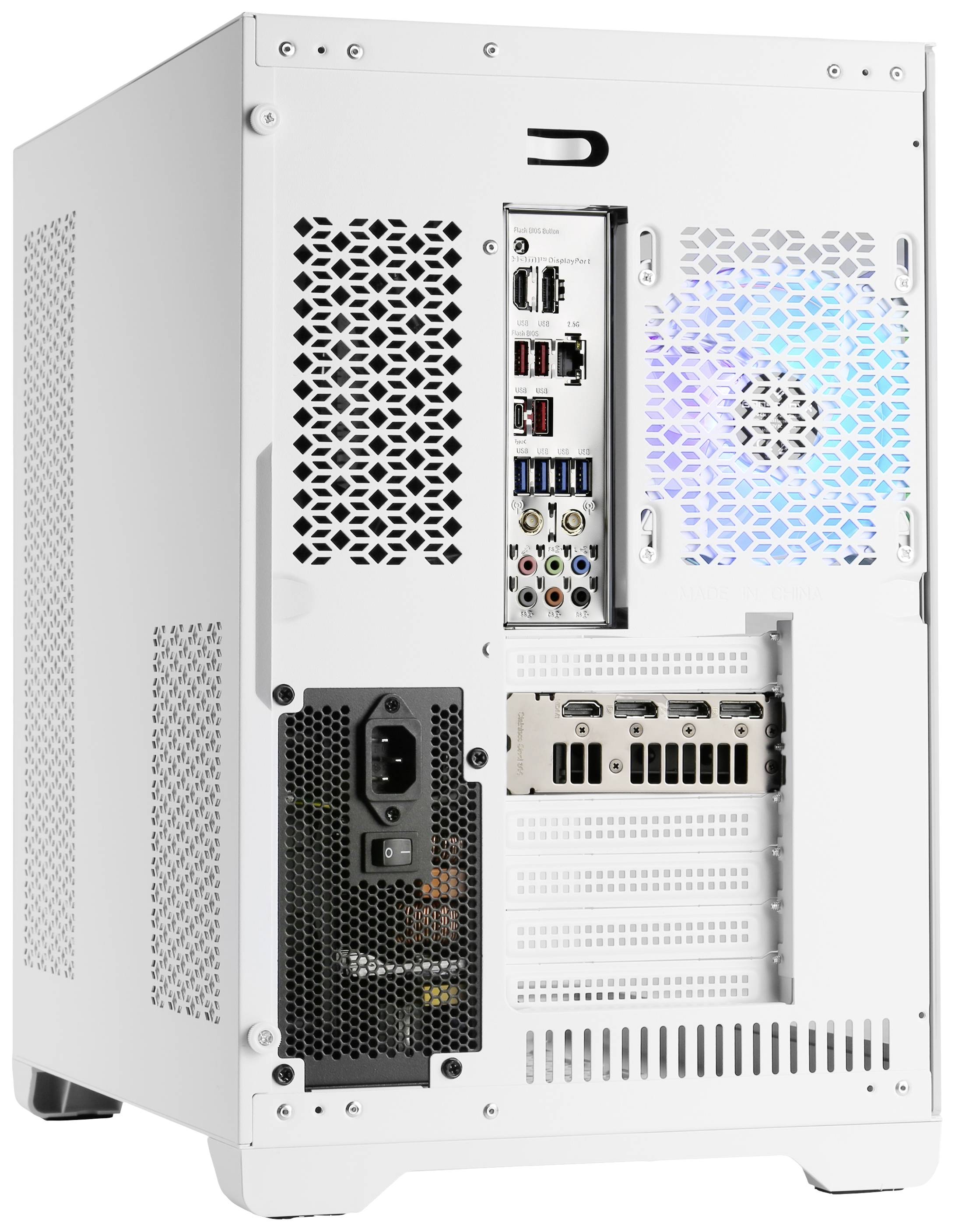 Białe obudowa komputera z widocznymi wentylatorami i kilkoma złączami z tyłu, w tym portami USB i gniazdami audio.