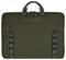 Zielona torba na laptopa wykonana z tkaniny, z czarnymi uchwytami i zamkiem błyskawicznym u góry, o prostym designie.