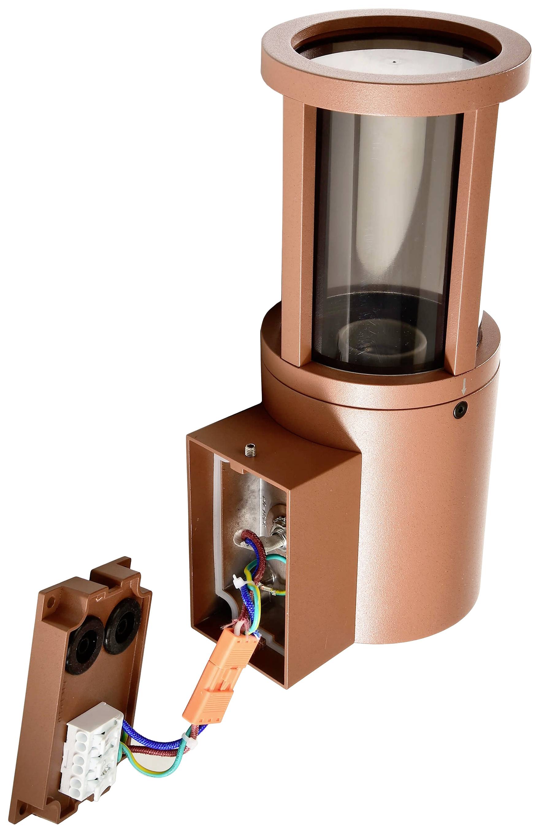 Brązowa lampa zewnętrzna z cylindryczną obudową i przezroczystym kloszem. Przyłącza elektryczne są widoczne.