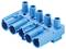 Niebieski elektryczny wtyk z wieloma gniazdami do łączenia przewodów w zastosowaniach technicznych.
