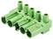 Zielony wtyk plastikowy z czterema stykami męskimi i sześcioma okrągłymi zagłębieniami, ponumerowanymi od 1 do 4, przeznaczony do połączeń elektrycznych.