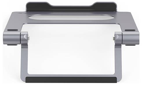 Srebrny stojak na laptopa z regulowanym kątem nachylenia. Górna powierzchnia wyposażona w antypoślizgowe podkładki, zapewnia stabilność i lepszą ergonomię.