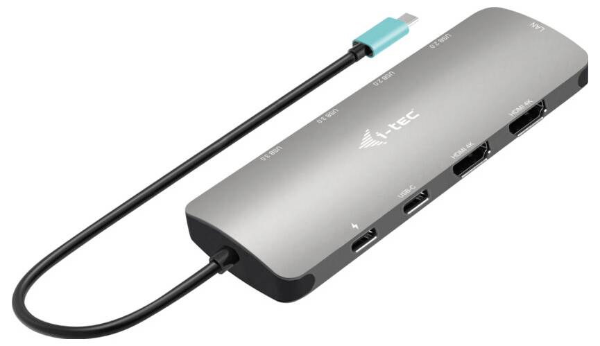 Szary hub USB-C z wieloma portami, w tym HDMI, USB i Ethernet, z czarnym kablem zakończonym niebieskim wtykiem.