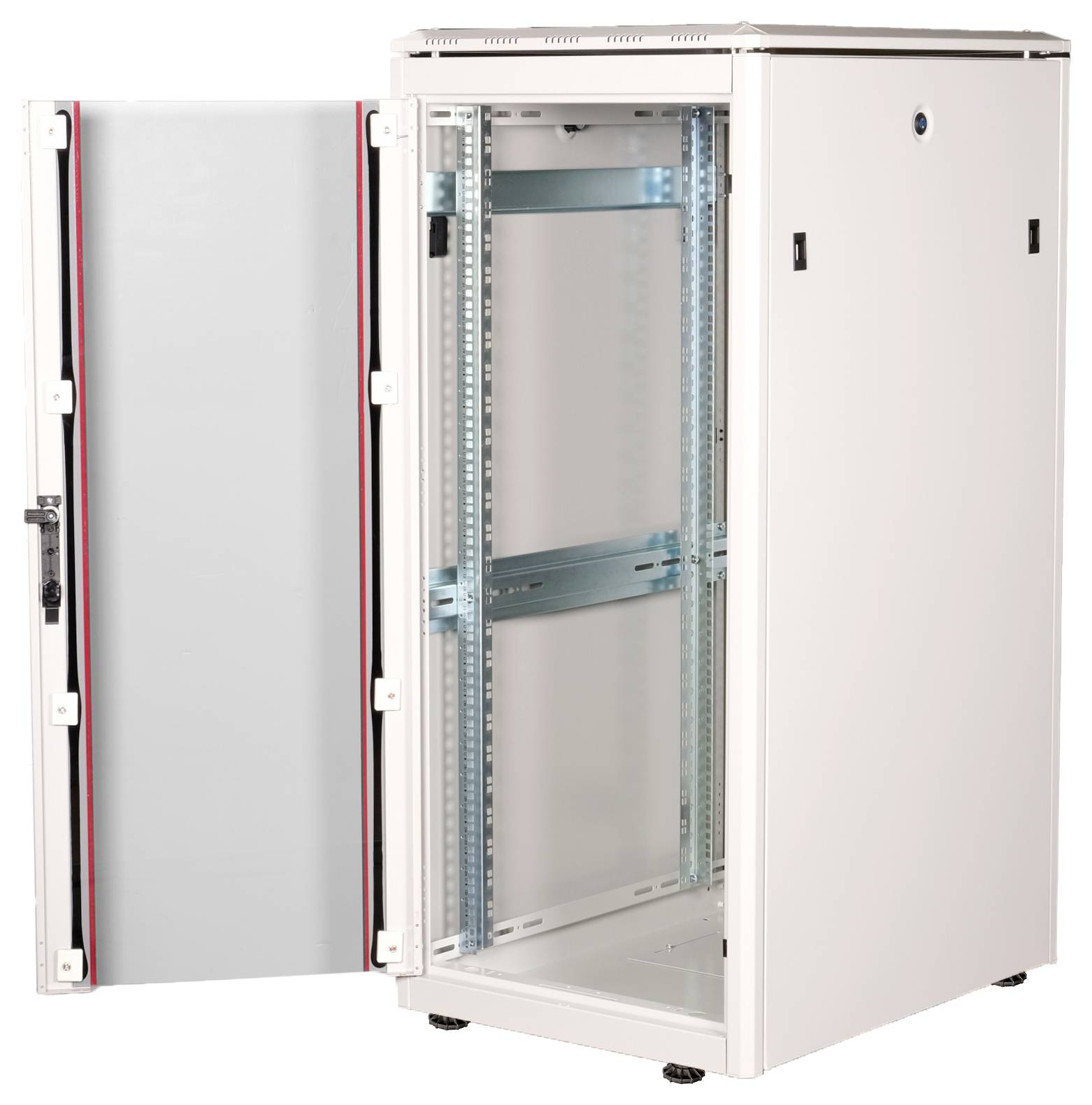 Otwarty, biały szafa serwerowa ze stalowej ramy z otworami wentylacyjnymi, przeznaczona do przechowywania urządzeń informatycznych.