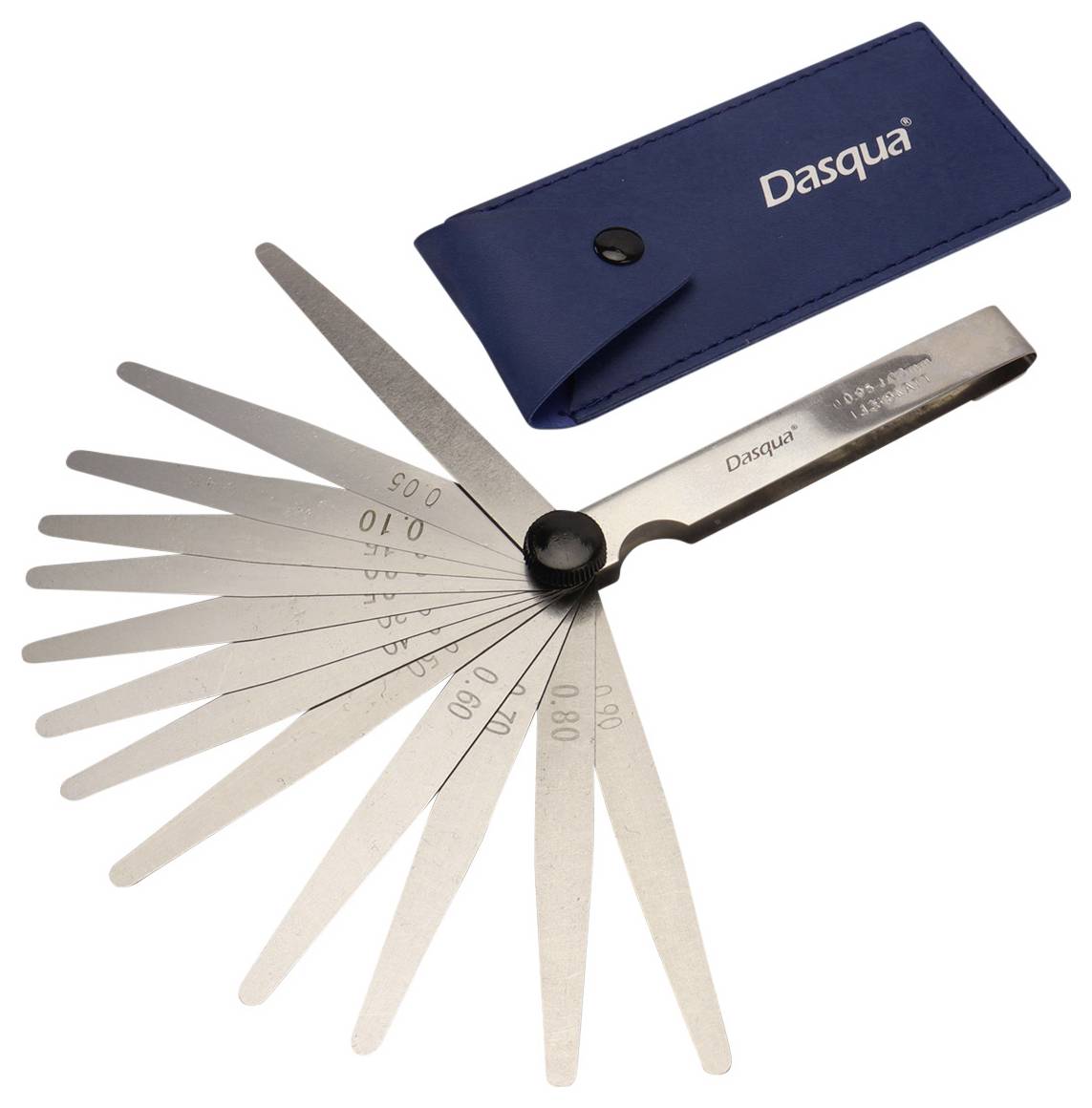 Zestaw listków szczelinomierza z otwartymi listkami ze stali nierdzewnej i niebieskim etui. Każda blaszka jest oznaczona grubością w milimetrach.