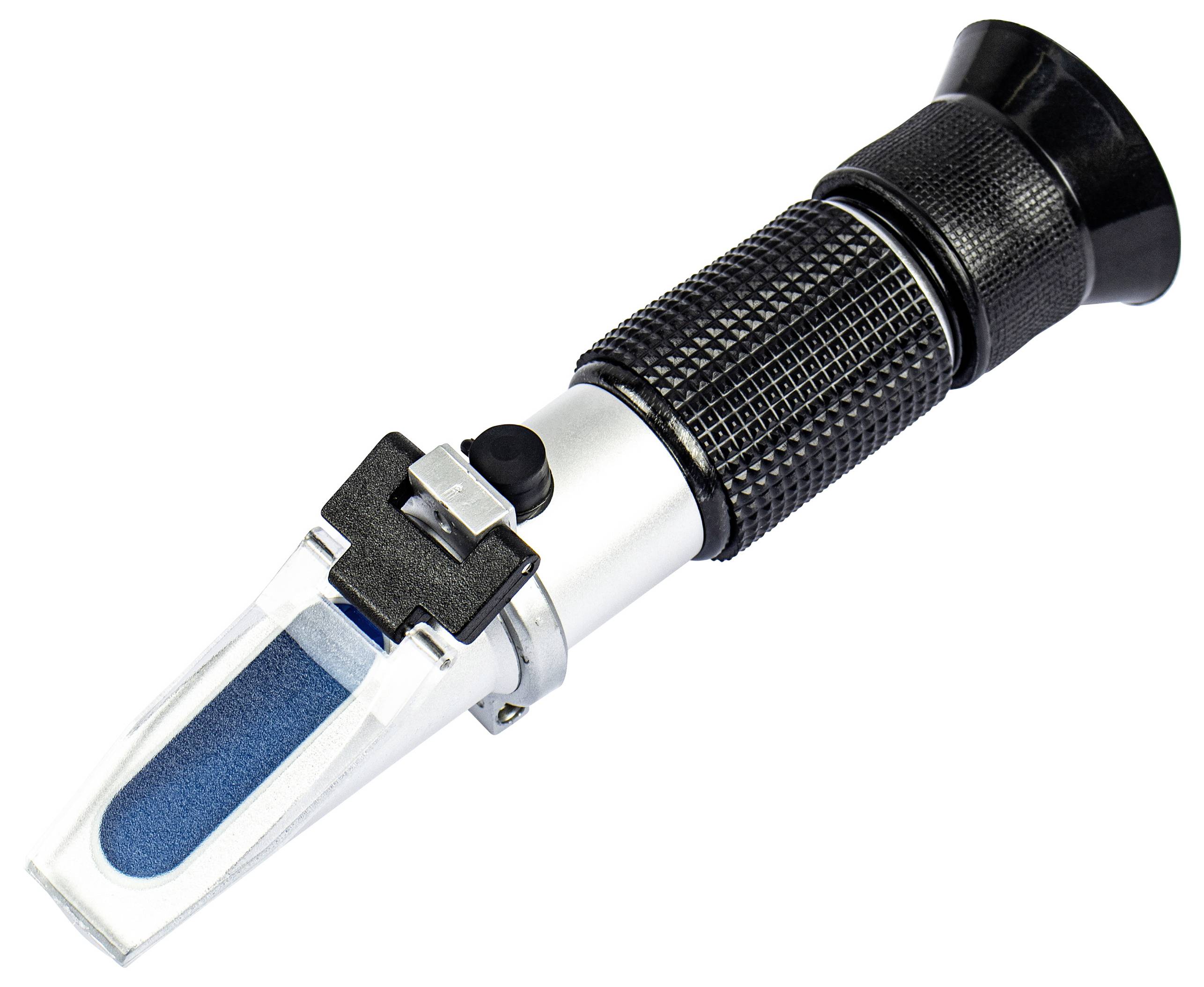 Refraktometr o czarno-srebrnej obudowie, używany do pomiaru współczynnika refrakcji cieczy.